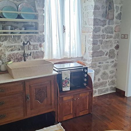 1836 Traditional House Vathy  Bagian luar foto