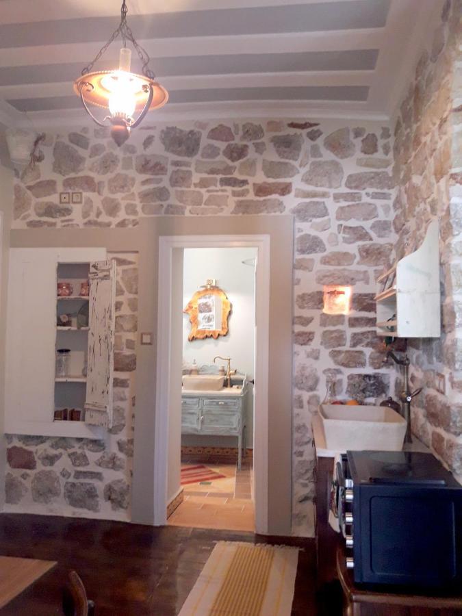 1836 Traditional House Vathy  Bagian luar foto