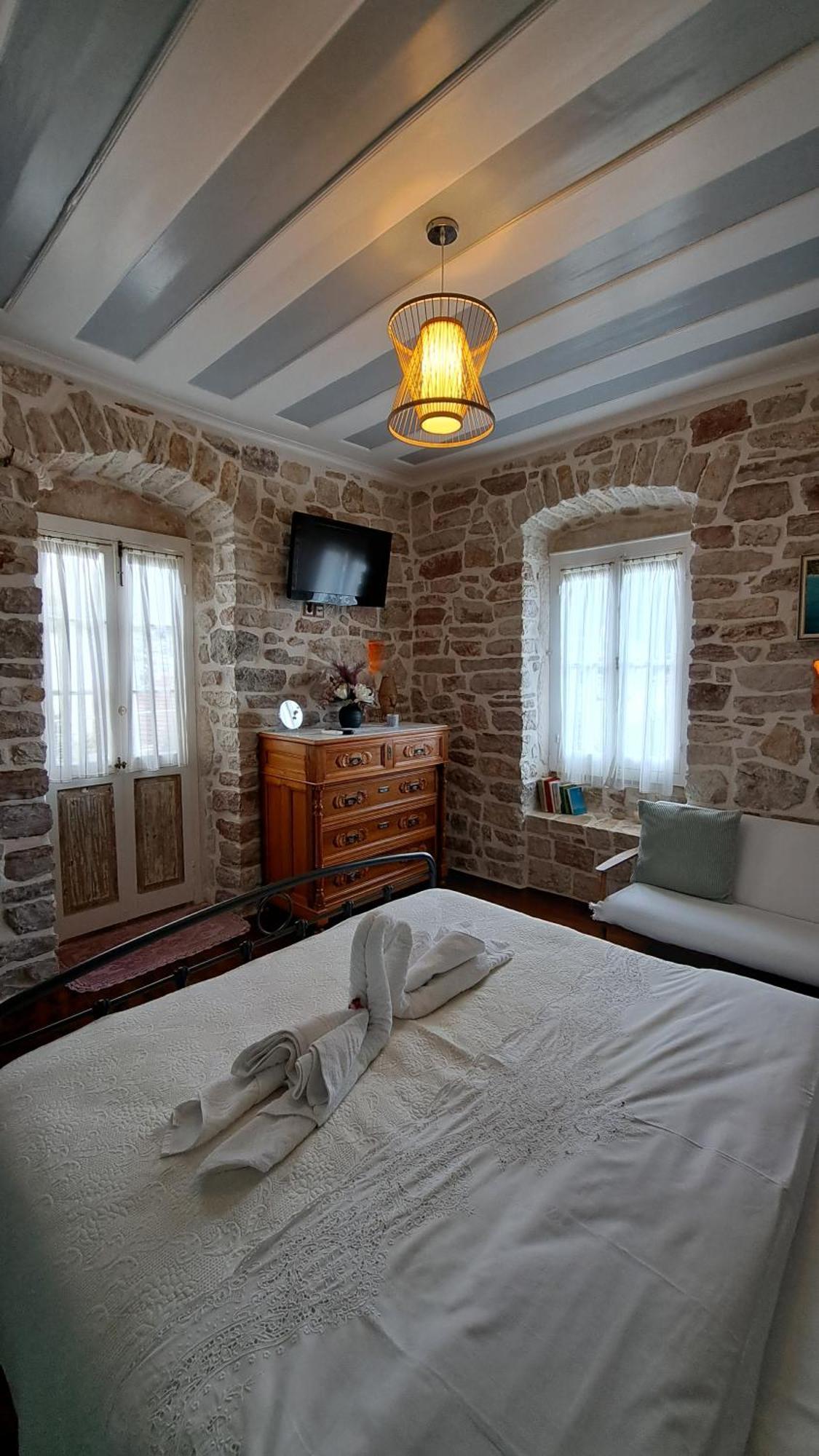 1836 Traditional House Vathy  Bagian luar foto